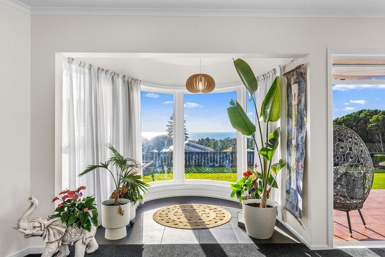 Photo of property in 407 Devon Street West, Lynmouth, New Plymouth, 4310