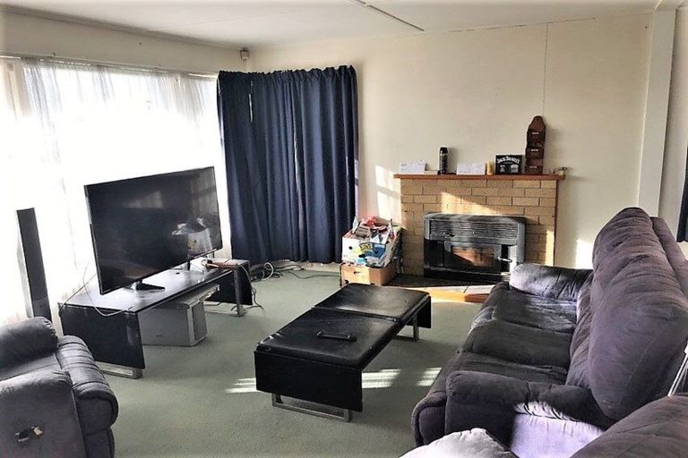 Photo of property in 10 Tuakau Road, Pukekohe, 2120