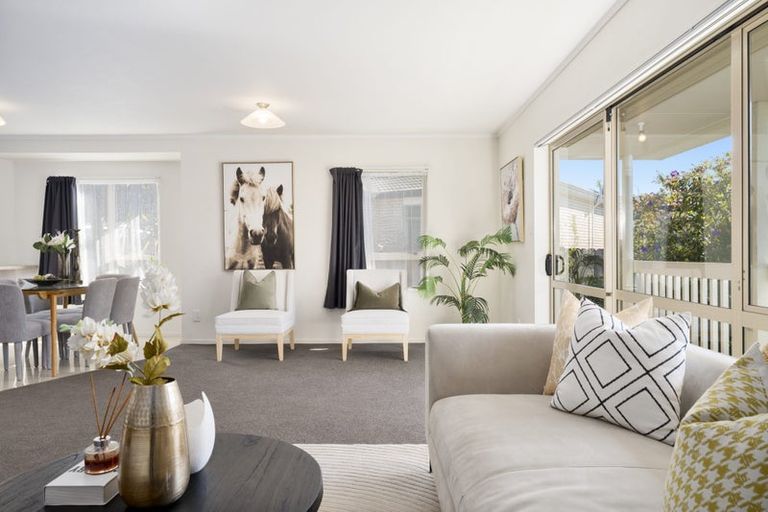 Photo of property in 16 Munroe Road, Ranui, Auckland, 0612