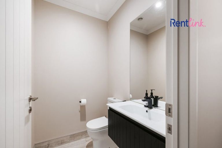 Photo of property in 17 Matepu Crescent, Pyes Pa, Tauranga, 3112