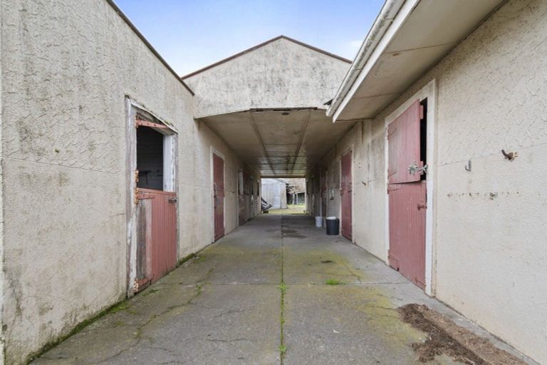 Photo of property in 201 Shirriffs Road, Awapuni, Palmerston North, 4412