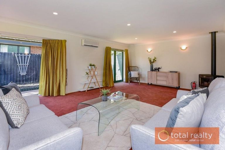Photo of property in 28 Riverton Terrace, Halswell, Christchurch, 8025