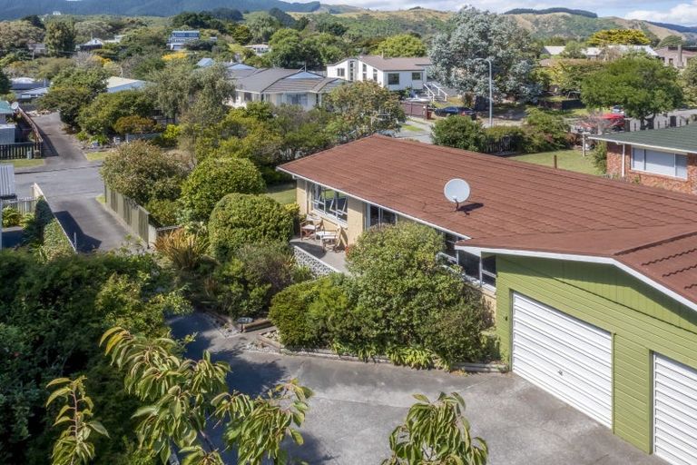 Photo of property in 6-6a Nola Avenue, Raumati Beach, Paraparaumu, 5032