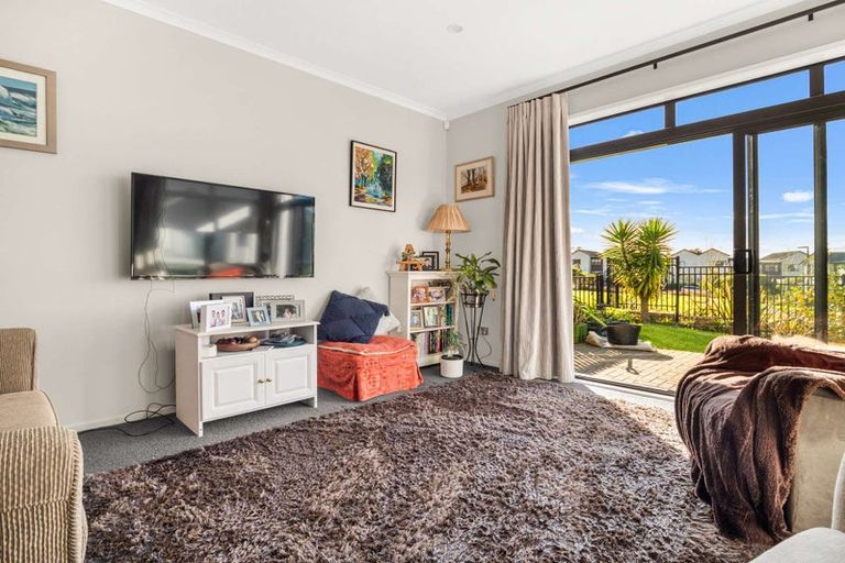 Photo of property in 13b Nellie Drive, Kumeu, 0810
