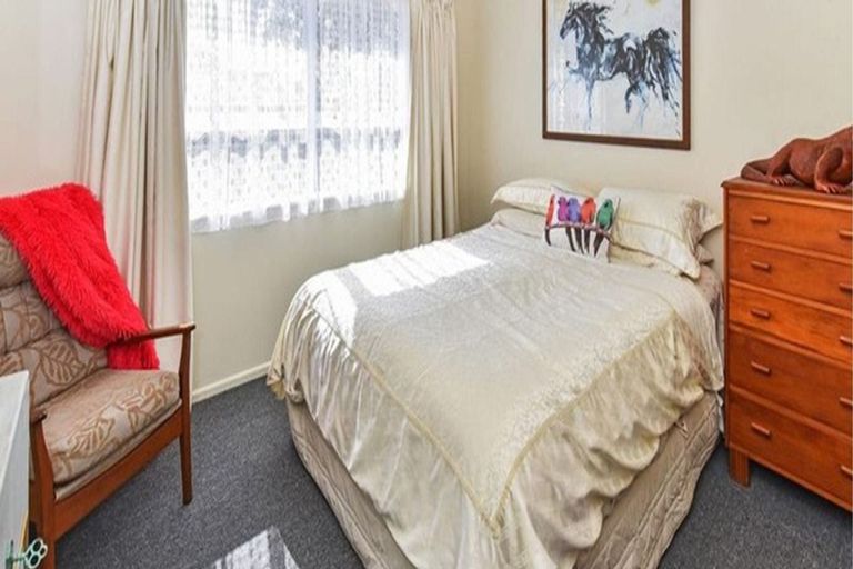 Photo of property in 2b Cliff Road, Papakura, 2110