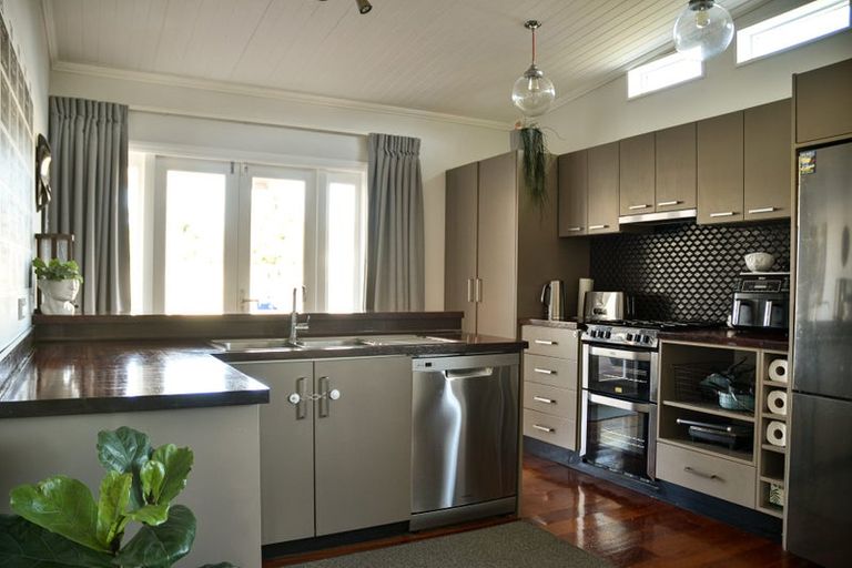 Photo of property in 22 Connolly Street, Boulcott, Lower Hutt, 5010