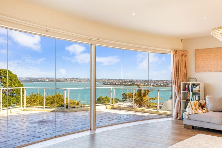 Photo of property in 9 Brigantine Drive, Beach Haven, Auckland, 0626