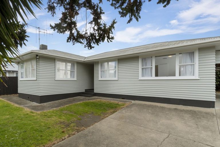 Photo of property in 48 Millers Road, Brookfield, Tauranga, 3110