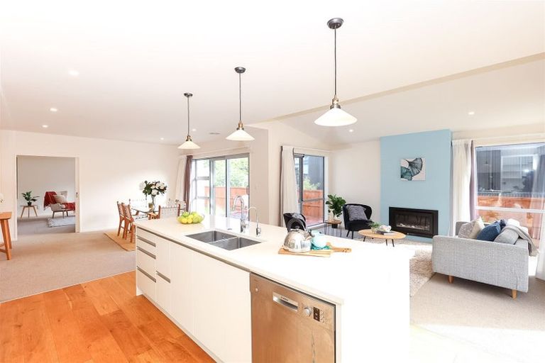 Photo of property in 11 Crompton Avenue, Churton Park, Wellington, 6037