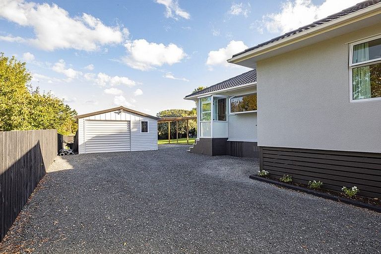 Photo of property in 4 Bethells Road, Waitakere, Auckland, 0816