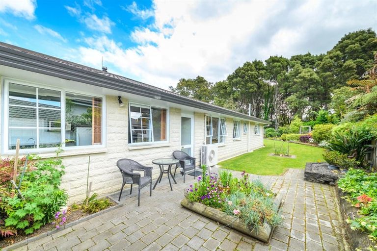 Photo of property in 12 Dunallen Avenue, Marton, 4710