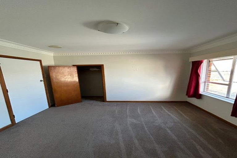 Photo of property in 16 Sunnyside Crescent, Papatoetoe, Auckland, 2025