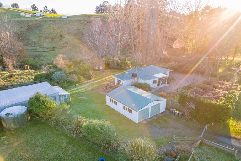 Photo of property in 284 Broad Gully Road, Morven, Waimate, 7979