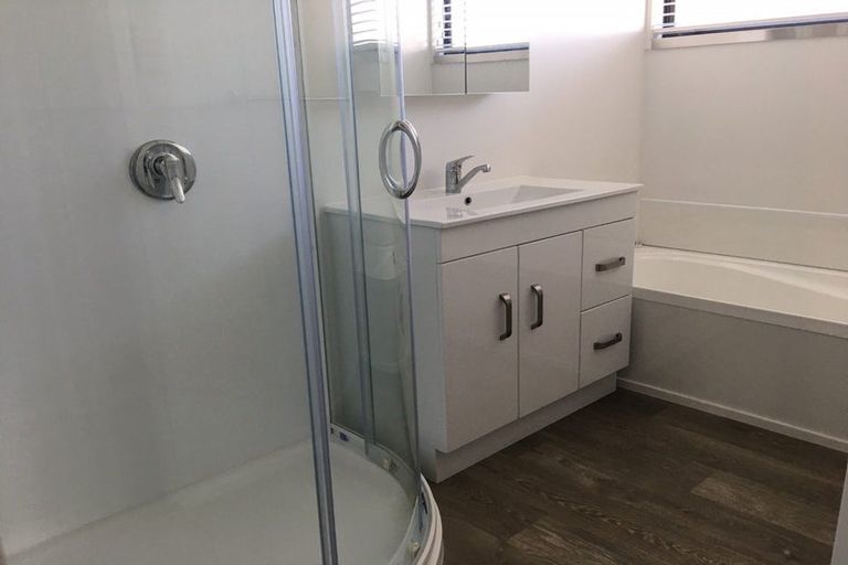 Photo of property in 372 Kahikatea Drive, Dinsdale, Hamilton, 3204