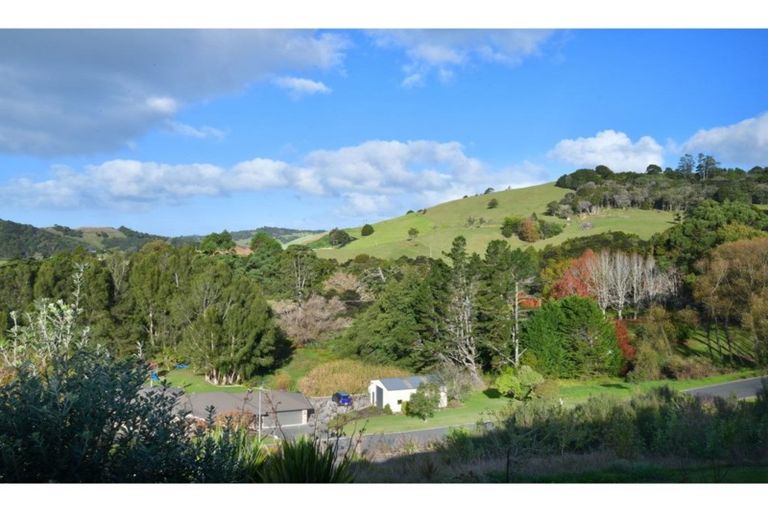 Photo of property in 60 Puhoi Road, Puhoi, Warkworth, 0994