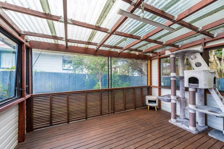 Photo of property in 12 Pomaria Road, Henderson, Auckland, 0610
