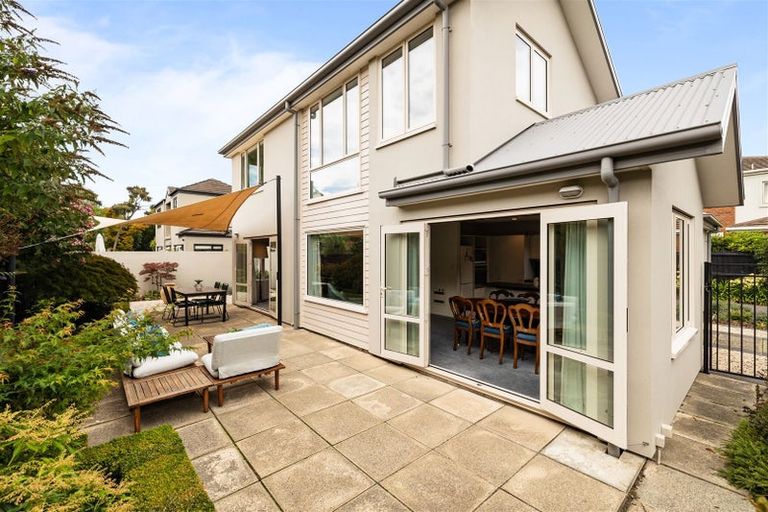 Photo of property in 1/16 Hanover Place, Ilam, Christchurch, 8041