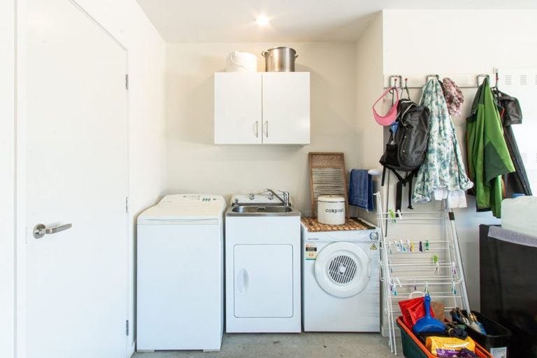 Photo of property in 1 Jack Young Place, Albert Town, Wanaka, 9305