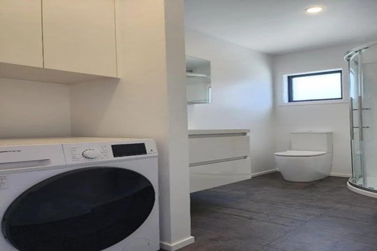 Photo of property in 140 Ngamotu Road, Spotswood, New Plymouth, 4310