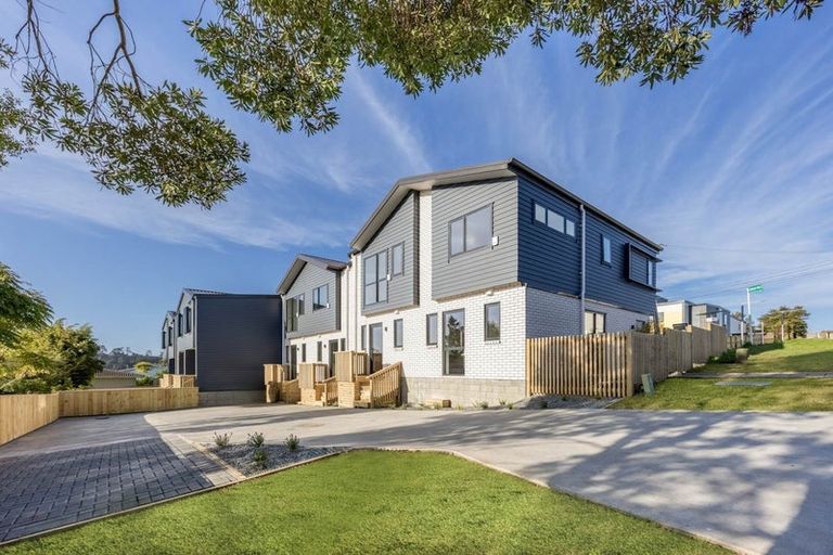 Photo of property in 1 Kellett Road, Ranui, Auckland, 0612