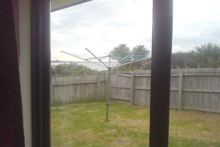 Photo of property in 37 Bellville Drive, Clendon Park, Auckland, 2103