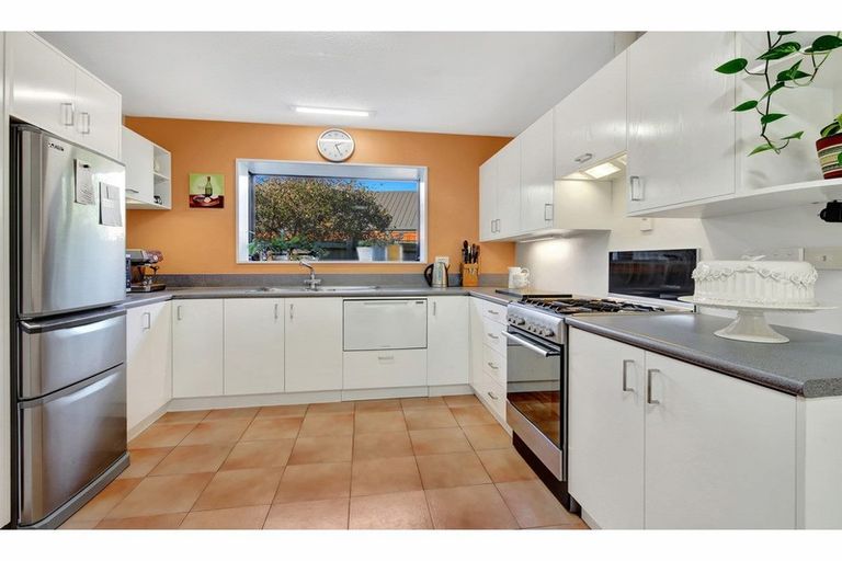 Photo of property in 9b Wiltshire Court, Rangiora, 7400