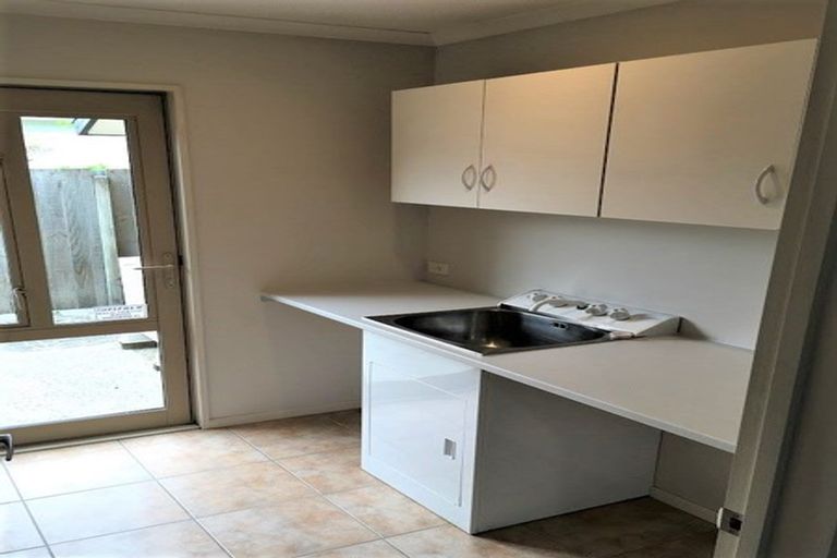 Photo of property in 18 Scarlet Lane, Redwood, Christchurch, 8051