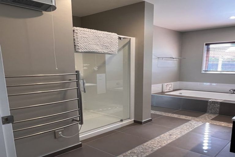 Photo of property in 33 Millstream Drive, Northwood, Christchurch, 8051