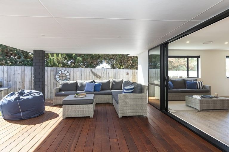 Photo of property in 8 Kitty Frazer Lane, Omaha, 0986