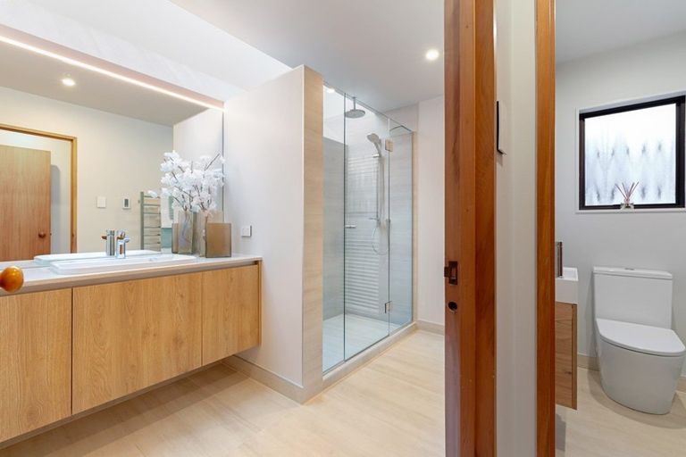 Photo of property in 3 Clearwater Cove, West Harbour, Auckland, 0618