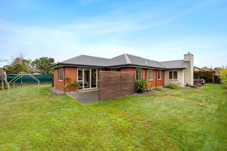 Photo of property in 15 Melville Crescent, Rolleston, 7614