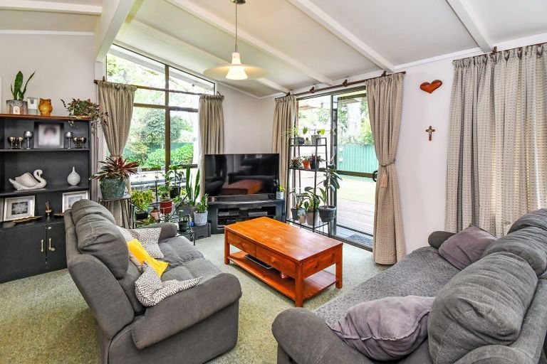 Photo of property in 26 Oakmont Place, Wattle Downs, Auckland, 2103