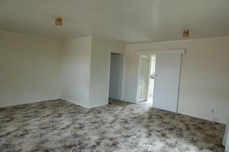 Photo of property in 2/5 Abelia Place, Papatoetoe, Auckland, 2025