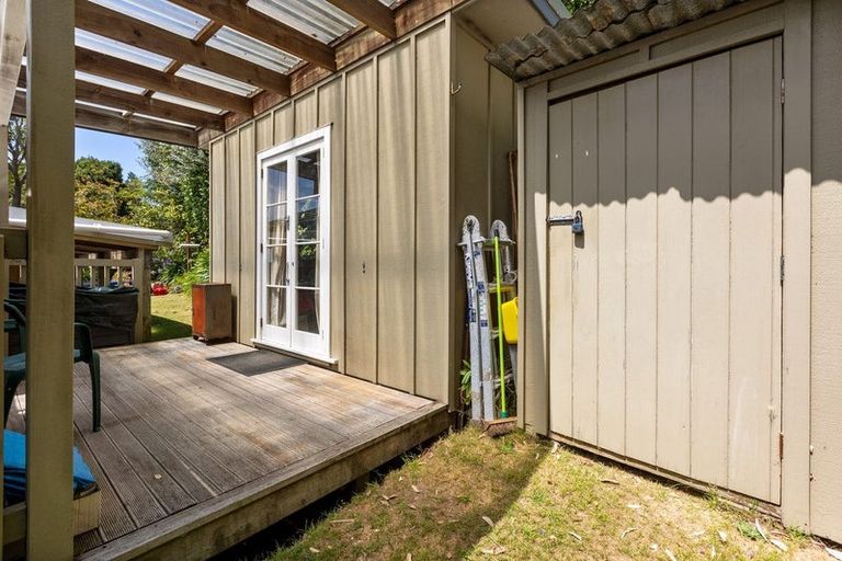 Photo of property in 26 Bonithon Avenue, Moturoa, New Plymouth, 4310