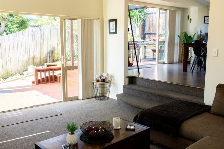Photo of property in 5 Coralsea Way, Arkles Bay, Whangaparaoa, 0932