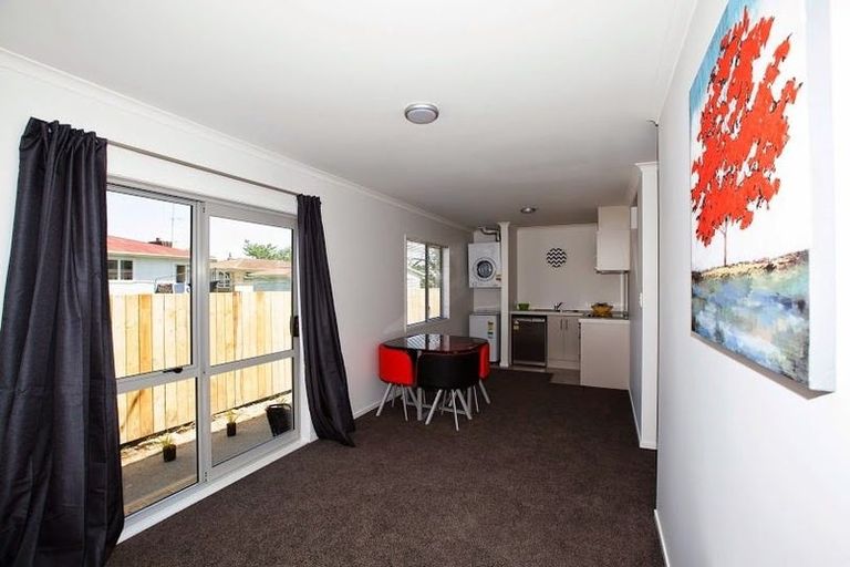 Photo of property in 1/52 Helena Road, Hillcrest, Hamilton, 3216