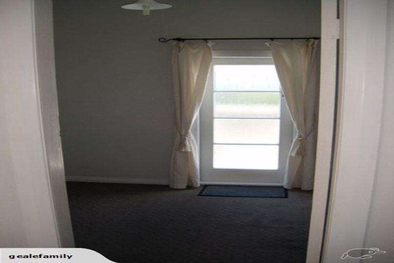 Photo of property in 2/17 Hall Street, Newtown, Wellington, 6021