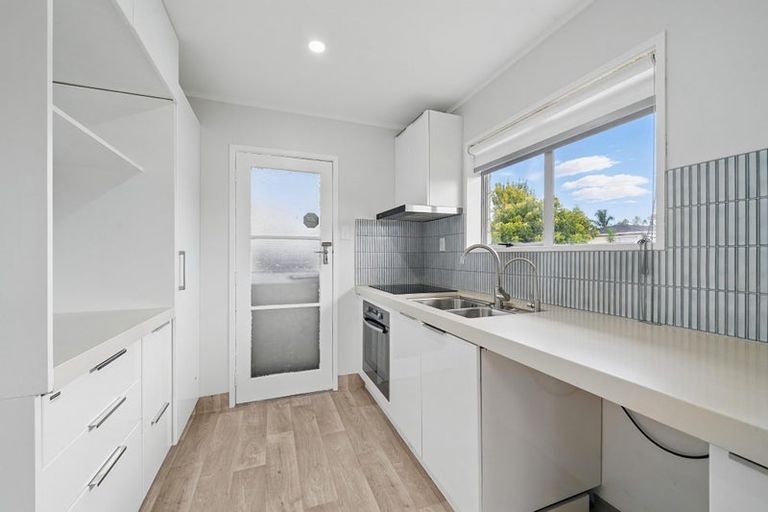 Photo of property in 1/41 Blacklock Avenue, Henderson, Auckland, 0612