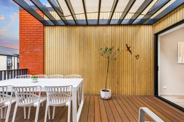 Photo of property in 12 Kerewhenua Crescent, Hobsonville, Auckland, 0616