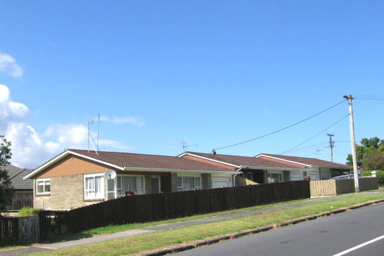 Photo of property in 1/29 Nikau Street, New Lynn, Auckland, 0600