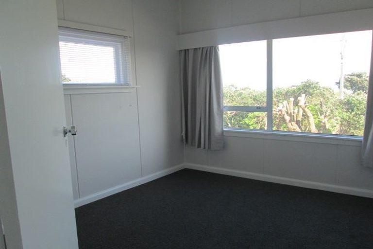 Photo of property in 67 Marine Parade, Paraparaumu Beach, Paraparaumu, 5032