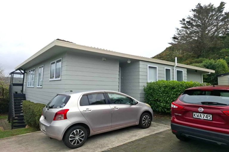 Photo of property in 123 Montgomery Avenue, Karori, Wellington, 6012