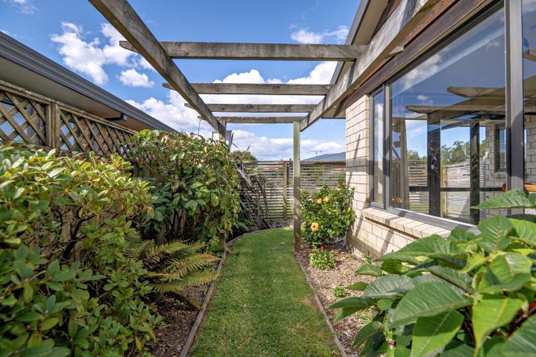 Photo of property in 10 Walnut Grove, Whakatane, 3120