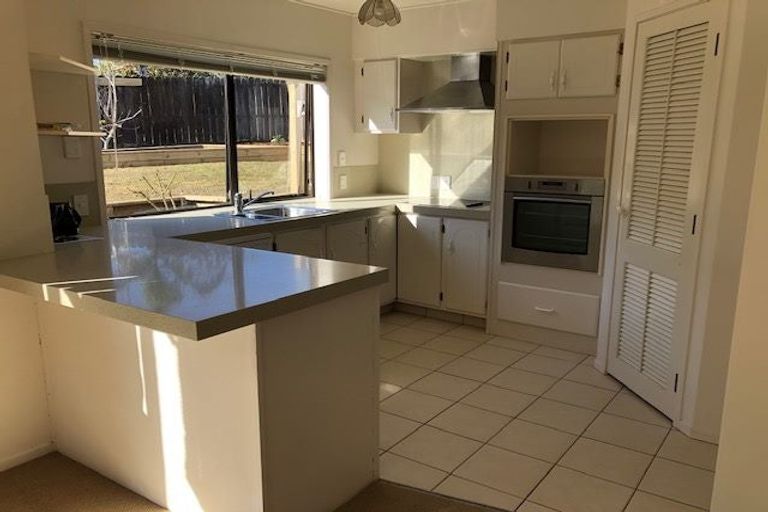 Photo of property in 15 Charles Prevost Drive, The Gardens, Auckland, 2105