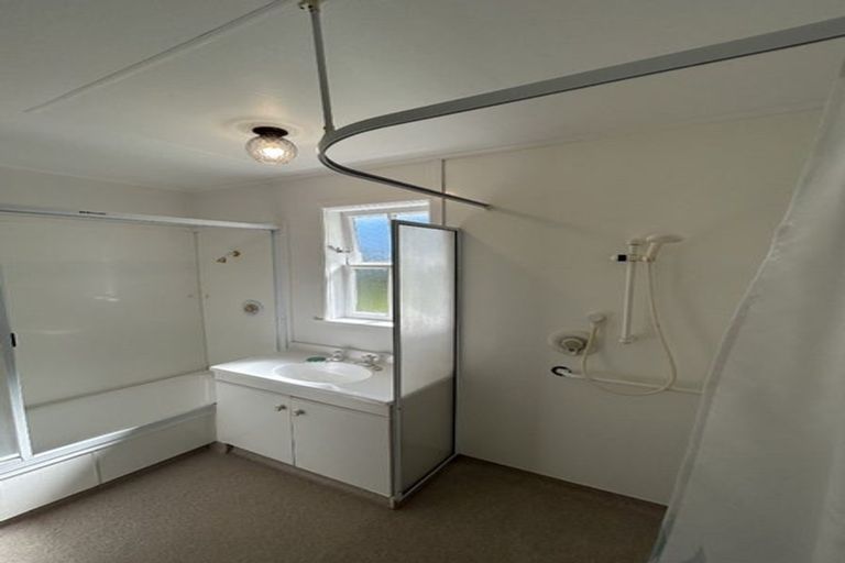 Photo of property in 84 Kuratawhiti Street, Greytown, 5712