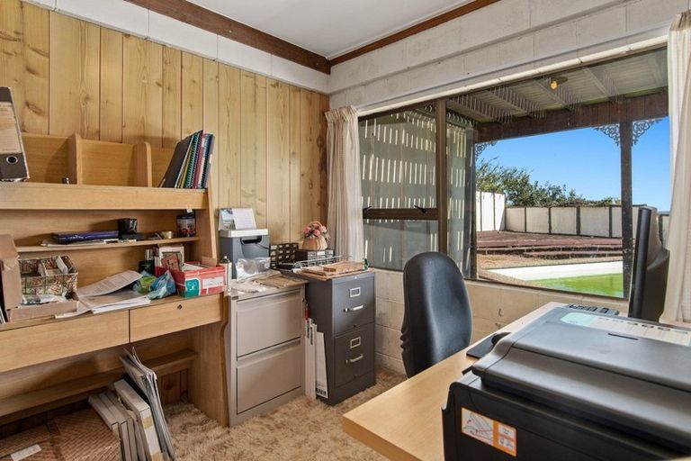 Photo of property in 28 Upland Street, Brookfield, Tauranga, 3110