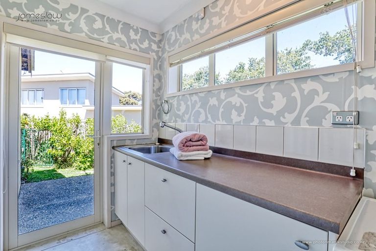 Photo of property in 42 Rame Road, Greenhithe, Auckland, 0632