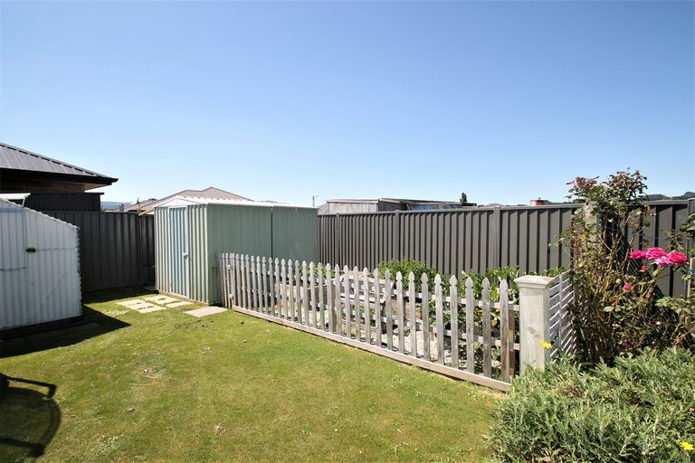 Photo of property in 23 Showgate Crescent, Mosgiel, 9024