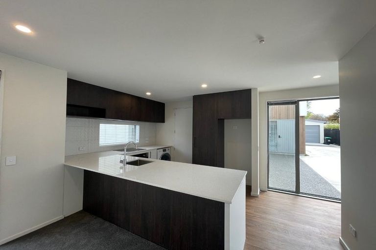 Photo of property in 2/33 Frederick Street, Waltham, Christchurch, 8011