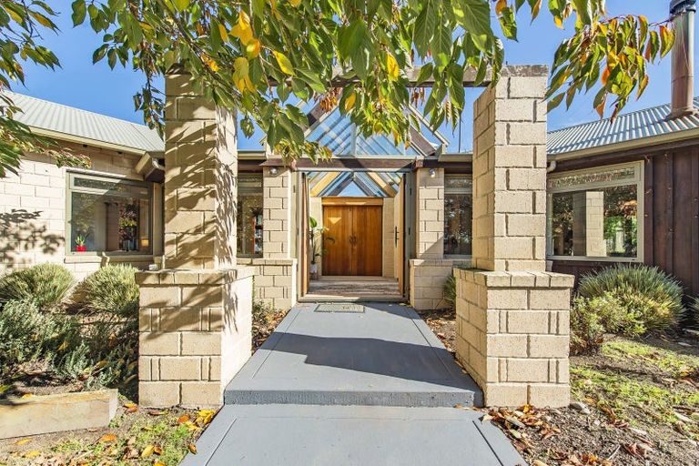 Photo of property in 14 Bealey Road, Leeston, 7683